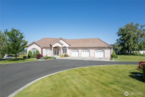 4560 Bluff Dr Ne, Moses Lake, WA, 98837-9073 | Card Image