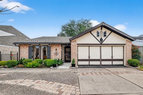 11939 Brook Meadows Ln, Meadows Place, TX, 77477-1736 | Card Image