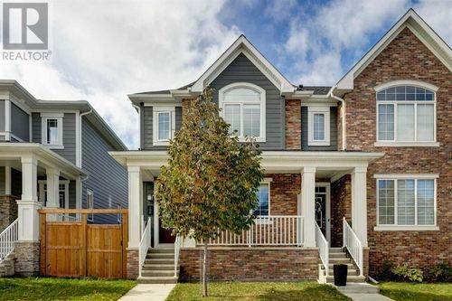 {{alt}} | Card Image