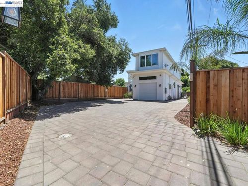 2004 Cherrystone Dr, San Jose, CA, 95128-1214 | Card Image