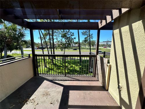 apt-201-860 S Village Dr N, ST PETERSBURG, FL, 33716-3027 | Card Image