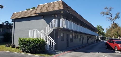 4863-4863 Nw 9th Dr, Plantation, FL, 33317-1458 | Card Image