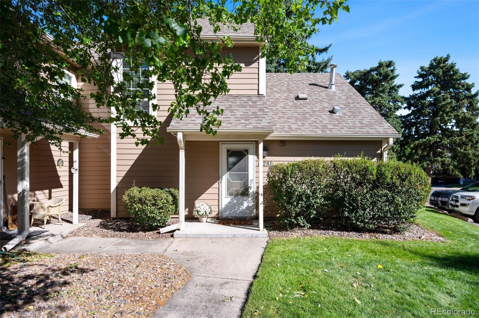 Asbury Dr, Aurora, CO 80014