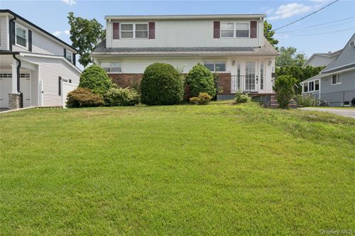50 Hazelton Road, Yonkers, NY, 10710 | Card Image