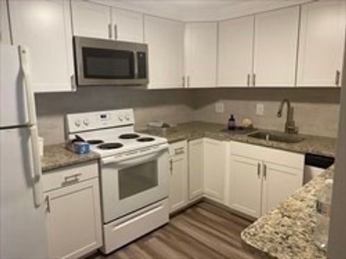 5-A1 Colonial Dr, Andover, MA, 01810 | Card Image