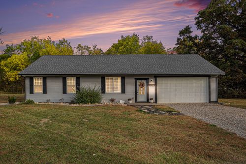 1056 Brookwood Dr, Quincy, MI, 49082-9409 | Card Image