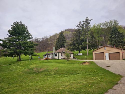 14439 Fixit Ln, Ferryville, WI, 54628-8119 | Card Image