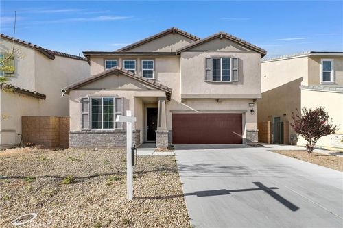 14196 Hercules St, Hesperia, CA, 92345-4695 | Card Image