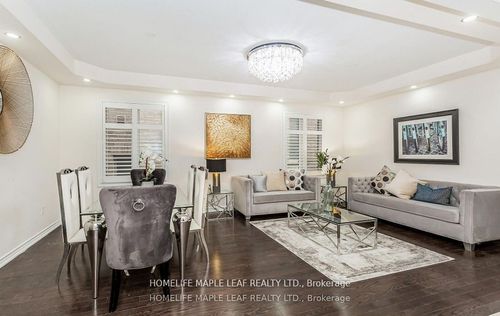 11 Cloverhaven Rd, Brampton, ON, L6P4E4 | Card Image