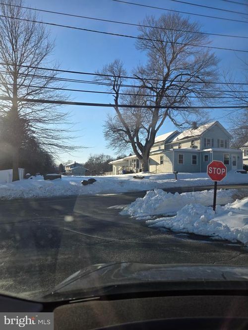 648 Ridge Road, Monmouth Junction, NJ, 08852 | Card Image