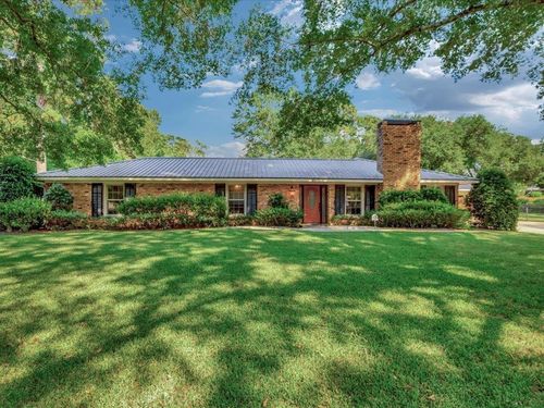 2810 Colonial Dr, Nacogdoches, TX, 75965-2958 | Card Image