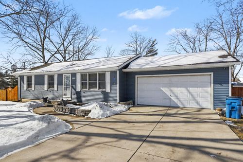 2117 Lakewood Dr, Kalamazoo, MI, 49048-1442 | Card Image