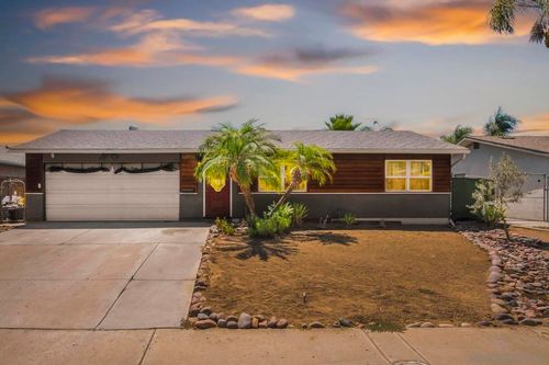 10020 Pino Dr, Lakeside, CA, 92040-3349 | Card Image