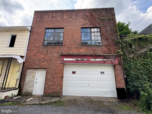 324 W Penn St, Shenandoah, PA, 17976-1514 | Card Image