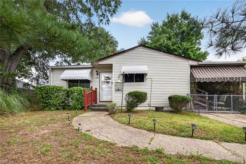 648 Jacqueline Avenue, Virginia Beach, VA, 23462 | Card Image