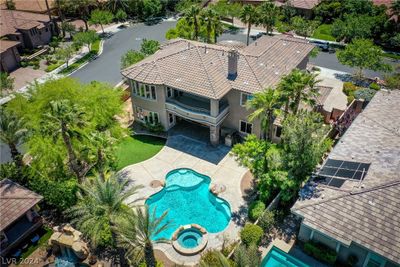 3072 Wandering River Court, House other with 4 bedrooms, 2 bathrooms and null parking in Las Vegas NV | Image 3