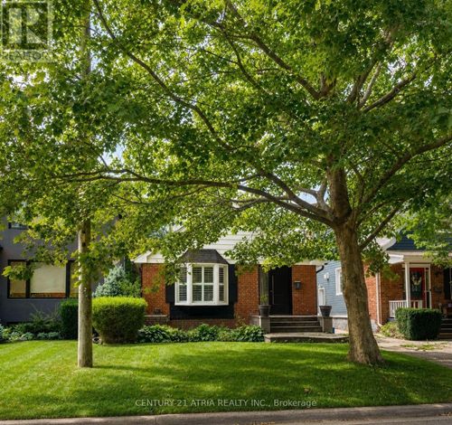 2 Crystal Cres, Etobicoke, ON, M8W2Z7 | Card Image