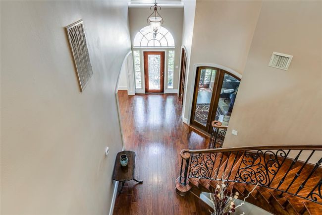 Beautiful double entry hallway with hardwood floors | Image 27