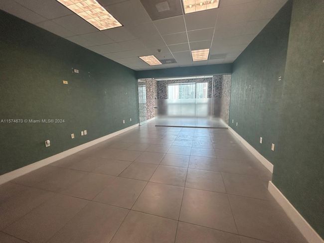 STE-1809 - 175 Sw 7 Th St, Home with 0 bedrooms, 0 bathrooms and null parking in MIAMI FL | Image 25