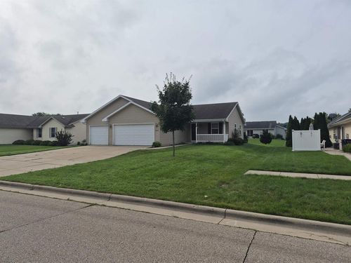 4022 Kingsford Drive, Janesville, WI, 53546 | Card Image