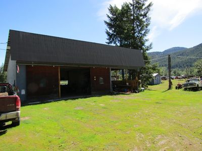 3260 Christian Valley Rd, House other with 5 bedrooms, 2 bathrooms and null parking in Westbridge BC | Image 2