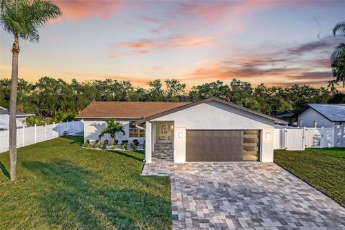 5811 Imperial Ky, Tampa, FL, 33615-3508 | Card Image