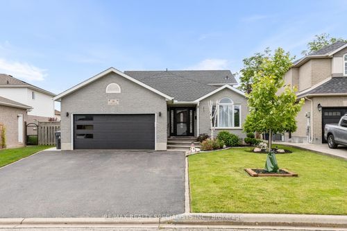16 Lois Lane, Guelph, ON, N1K1W7 | Card Image