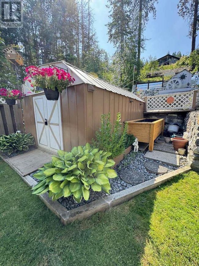 27 Preston Cres, House other with 4 bedrooms, 2 bathrooms and 4 parking in Enderby BC | Image 36