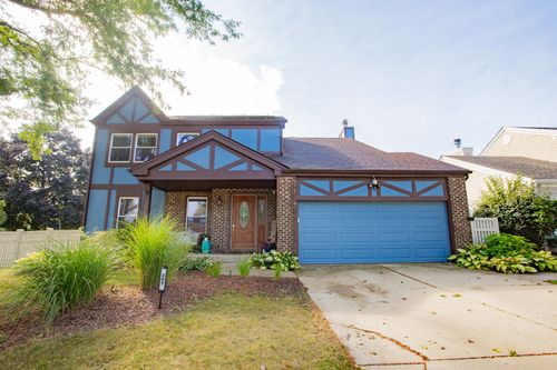 207 Schreiber Ave, Roselle, IL, 60172-1066 | Card Image