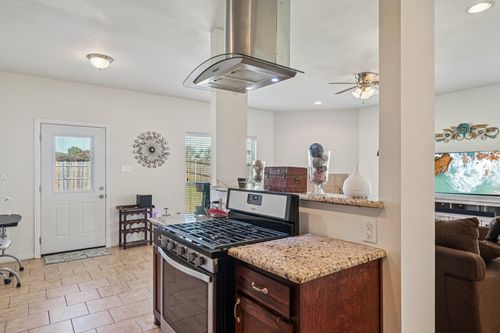 801 Cascade Dr, Glenn Heights, TX, 75154-8420 | Card Image