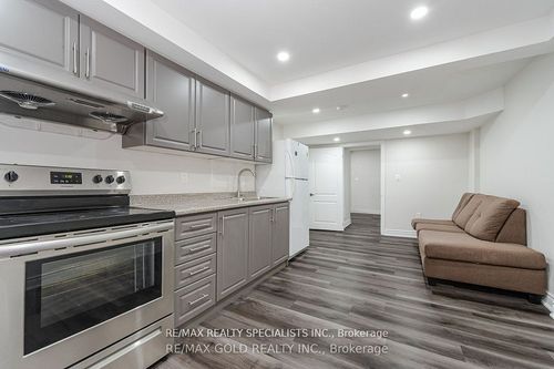 59 Eastway St, Brampton, ON, L6S0A4 | Card Image