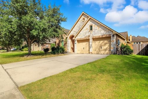 14105 Green Thicket Dr, Pearland, TX, 77584-3935 | Card Image