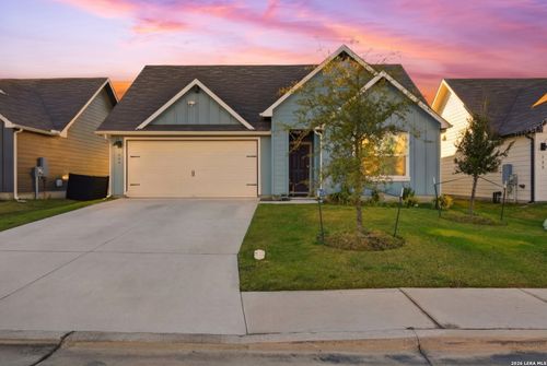 404 Signe, Seguin, TX, 78155 | Card Image
