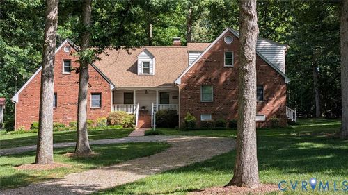 1901 Swamp Fox Rd, Midlothian, VA, 23112-5301 | Card Image