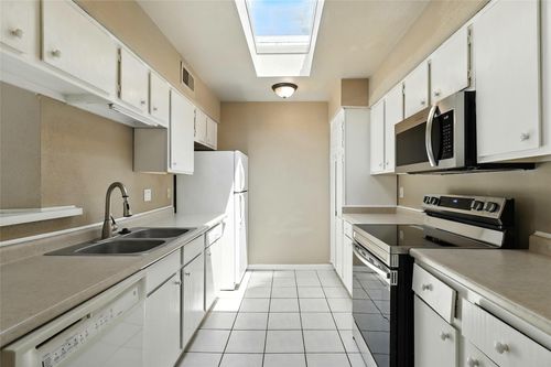unit-g15-9809 Richmond Ave, Houston, TX, 77042-4571 | Card Image