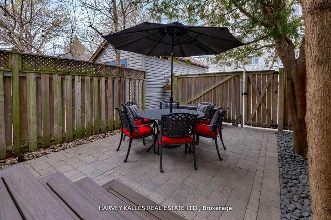 65 Tiverton Ave, House other with 3 bedrooms, 2 bathrooms and 2 parking in Toronto ON | Image 38