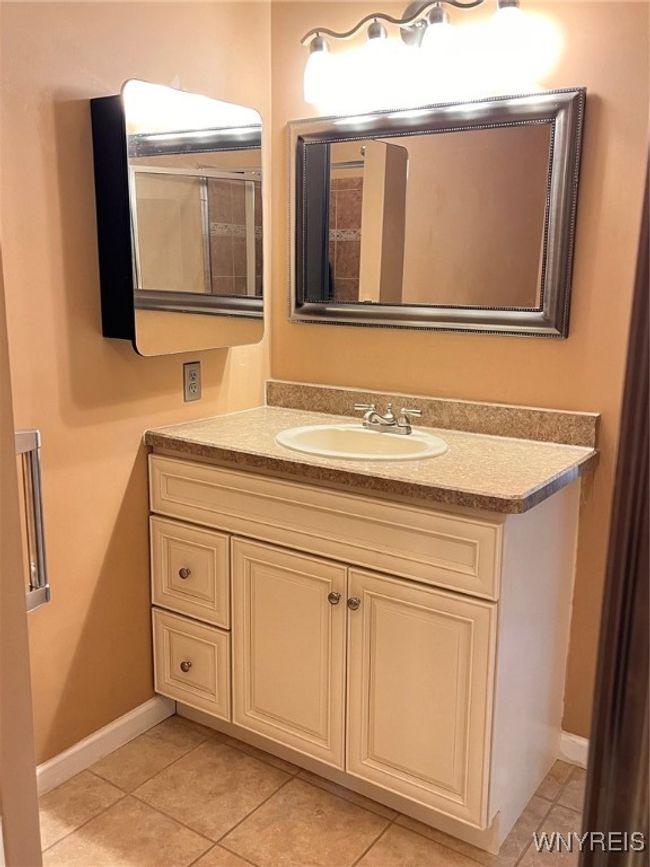 APT-6D - 5861 Goodrich Rd, Home with 2 bedrooms, 2 bathrooms and null parking in Clarence Ctr NY | Image 21