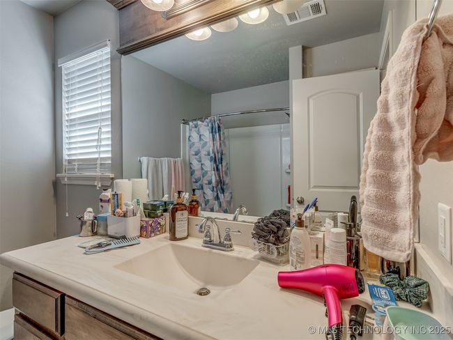13 Evermore Ln, House other with 3 bedrooms, 2 bathrooms and null parking in Yukon OK | Image 27