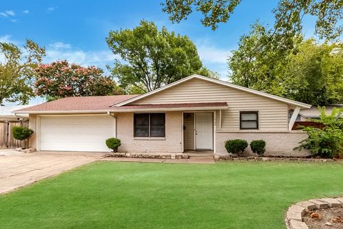 1408 W Shore Dr, Richardson, TX, 75080-4023 | Card Image