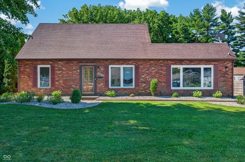 615 W 7th St, Seymour, IN, 47274-1411 | Card Image