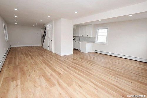 74 Davis St, East Rockaway, NY, 11518-1732 | Card Image