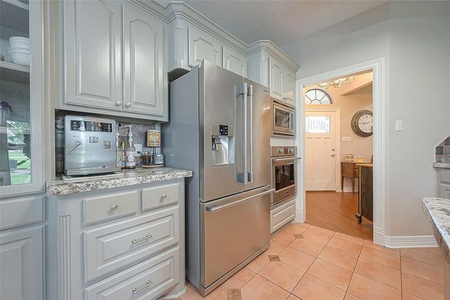 Stainless appliances | Image 12
