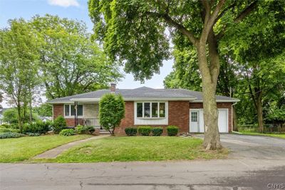 Adorable ranch with brick facade. | Image 1