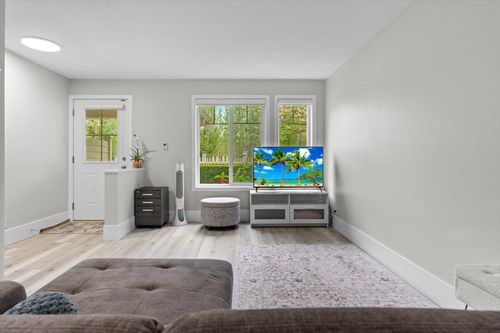 41-4401 Blauson Blvd, Abbotsford, BC, V3G0A4 | Card Image