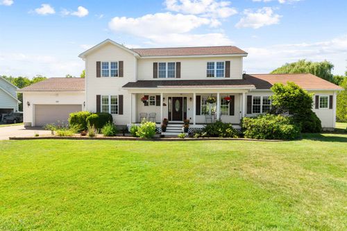 109 Coyote Ln, Williston, VT, 05495-8804 | Card Image