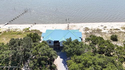 8217 Belle Fontaine Dr, Ocean Springs, MS, 39564-8493 | Card Image
