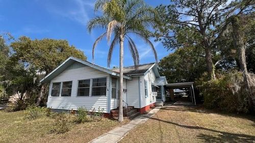 214 N New Hampshire Ave, TAVARES, FL, 32778-3228 | Card Image
