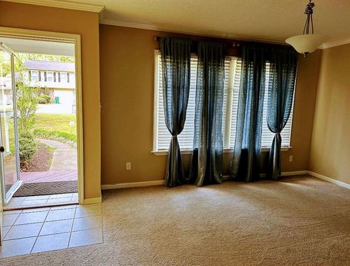 921 Hemingway Rd, Stone Mountain, GA, 30088-1910 | Card Image