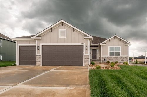 1301 123rd St, Kansas City, MO, 64165-2501 | Card Image