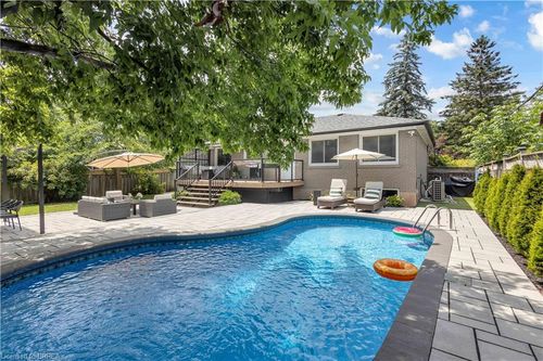 98 Miller Rd, Oakville, ON, L6H1J9 | Card Image